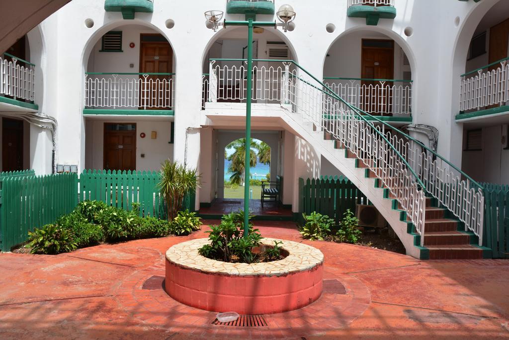 Seacastles By The Beach/Pool Бухта Монтего Экстерьер фото